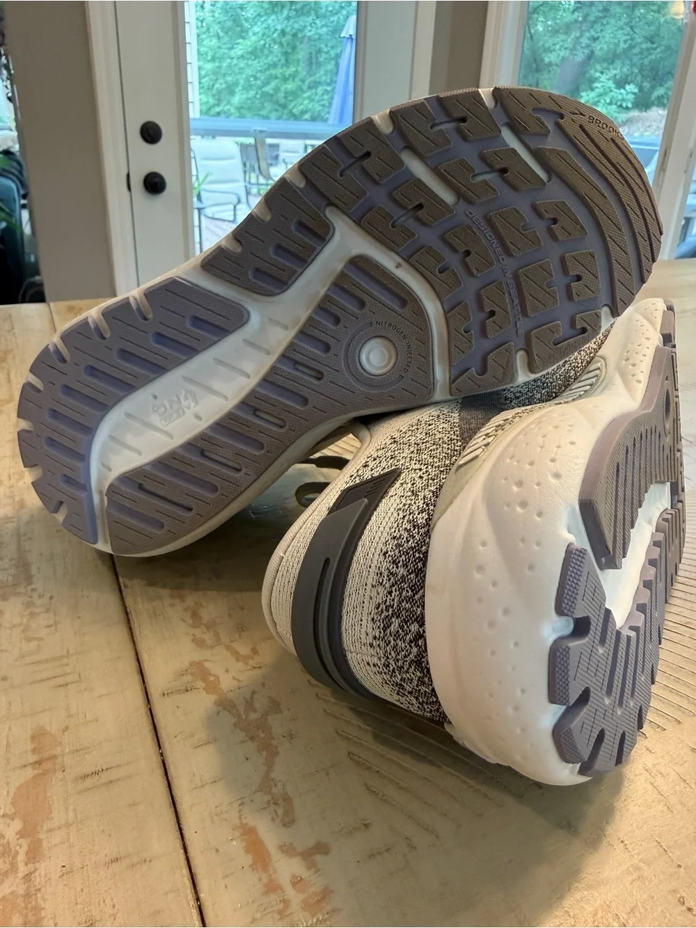 Brooks Women's Ariel GTS Running Shoes - Light Gray with Lavender